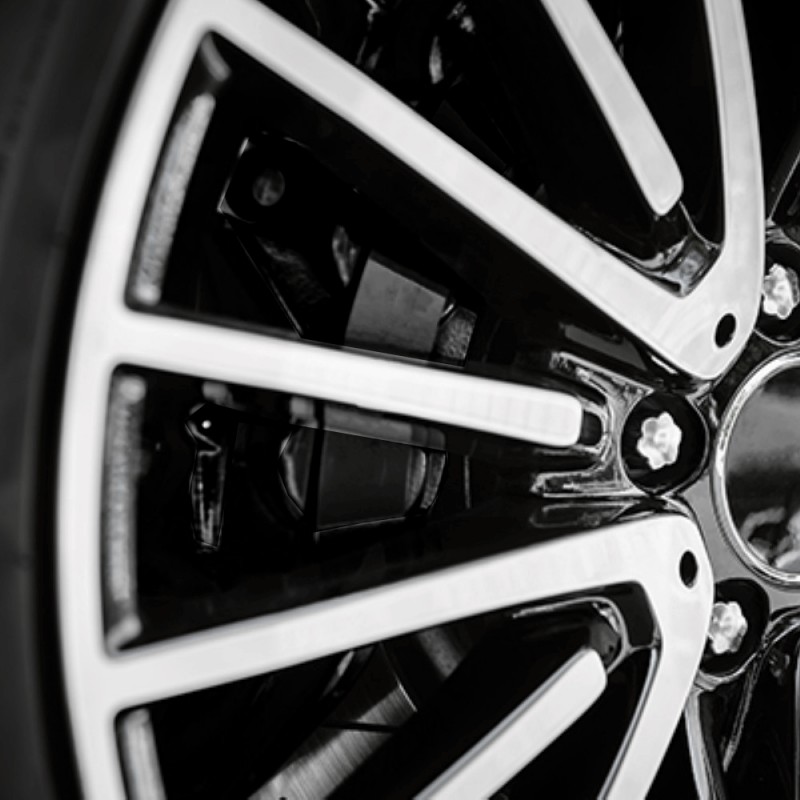 Vopsea Spray Temperaturi Inalte (Negru) 400Ml Brilliante